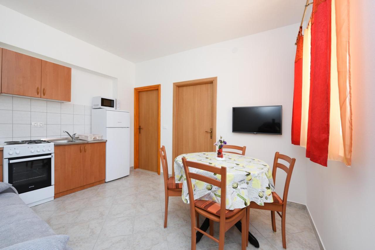 Apartments Sime Petrčane Exterior foto